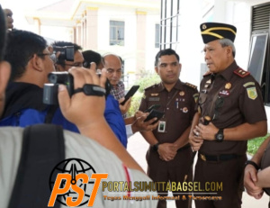 Kajati Sumut : Diduga Memeras, Jaksa EKT Dicopot dan Ditarik ke Kejati Sumut Untuk Pemeriksaan Lebih Lanjut