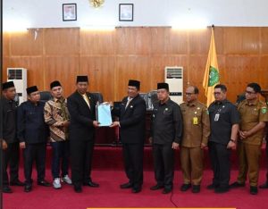 Walikota Sampaikan LKPJ Tahun 2022 dan Ranperda Tentang Pengelolaan Keuangan Daerah Kota Padang Sidempuan