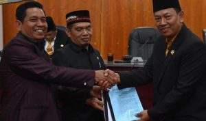 Walikota Sampaikan Jawaban Atas Pandangan Umum Fraksi Terkait LKPJ Tahun 2022 dan Ranperda Pengelolaan Keuangan Daerah