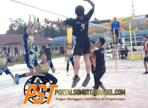 14 Tim Bola Voli Pelajar Memperebutkan Piala Walikota Padang Sidempuan