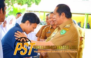Pemko Padangsidimpuan Lepas 63 Calon Mahasiswa Baru Penerima Beasiswa
