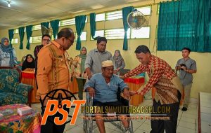 Pemko Padangsidimpuan Serahkan Alat Bantu Bagi Penyandang Disabilitas