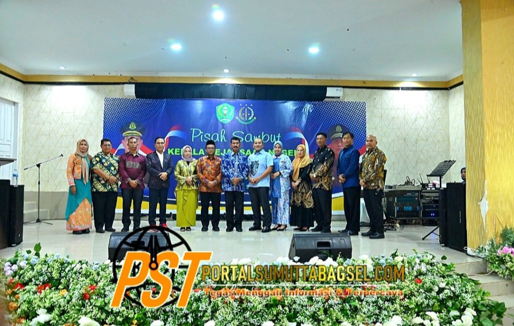 Pejabat Wali Kota Hadiri Acara Pisah Sambut Kepala Kejaksaan Padangsidimpuan