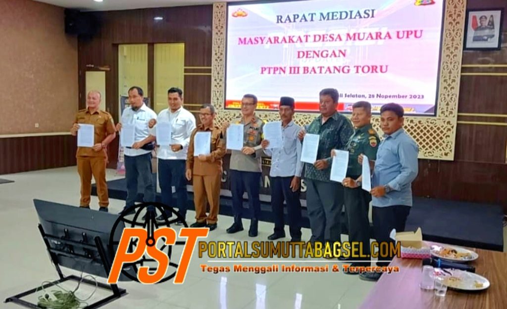 Mediasi Masyarakat Desa Muara Upu Dengan PTPN III Batangtoru Di Polres Tapanuli Selatan