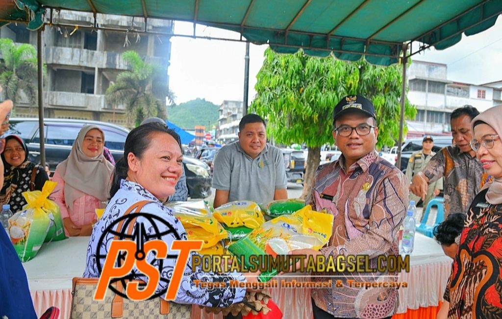 Pj Wali Kota Padangsidimpuan Letnan Tinjau Gerakan Pangan Murah