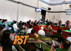 Perkara Koneksitas Dugaan Korupsi Eradikasi di PT PSU Rp 50 M, Tim Penuntut Koneksitas  Bacakan Dakwaan