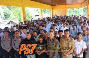 Bupati Dolly Buka Pembinaan dan Pembekalan Satlinmas Di 4 Kecamatan