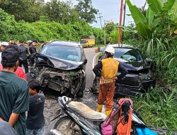 Kronologi Kecelakaan Innova vs Xpander di Jalinsum Padangsidimpuan