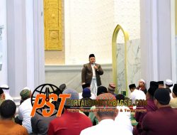 Usai Laksanakan Sholat Idul Fitri 1445 H Bupati Tapsel: Ajak Masyarakat Tingkatkan Amal Kebaikan