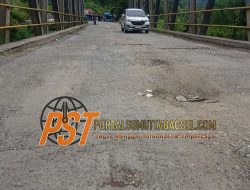 Masalah Lobang Besar dan Abu di Jalan Baypass Kota Padangsidimpuan Membahayakan Pengguna Jalan