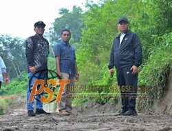 Penjabat Wali Kota Padangsidimpuan Memantau Perbaikan Saluran Irigasi demi Kesejahteraan Petani