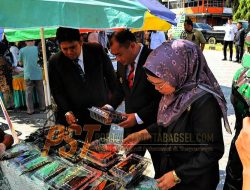 Pj. Wali Kota Padangsidimpuan Tinjau Gerakan Pangan Murah
