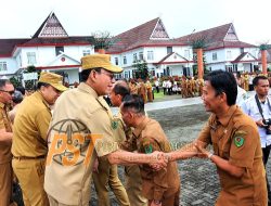 Bupati Tapsel Gus Irawan Pasaribu, Memimpin Apel Gabungan Pertama Pasca Libur Lebaran Idul Fitri 1446 H