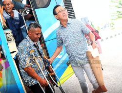 Bupati Tapsel Sambut 16 Warga Disabilitas Usai Pemasangan Kaki dan Tangan Palsu di Medan