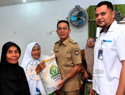 18.844 Keluarga di Tapsel Terima Bantuan Beras 20 Kg dari Pemerintah