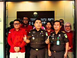 Kejari Madina Tahan Dua Tersangka Kasus Korupsi Dana PSR Rp 1,9 M