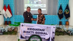 Kalapas Padangsidimpuan Serahkan Bantuan Gerobak kepada Keluarga Warga Binaan dalam Rangkaian HBP ke-62