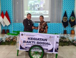 Kalapas Padangsidimpuan Serahkan Bantuan Gerobak kepada Keluarga Warga Binaan dalam Rangkaian HBP ke-62